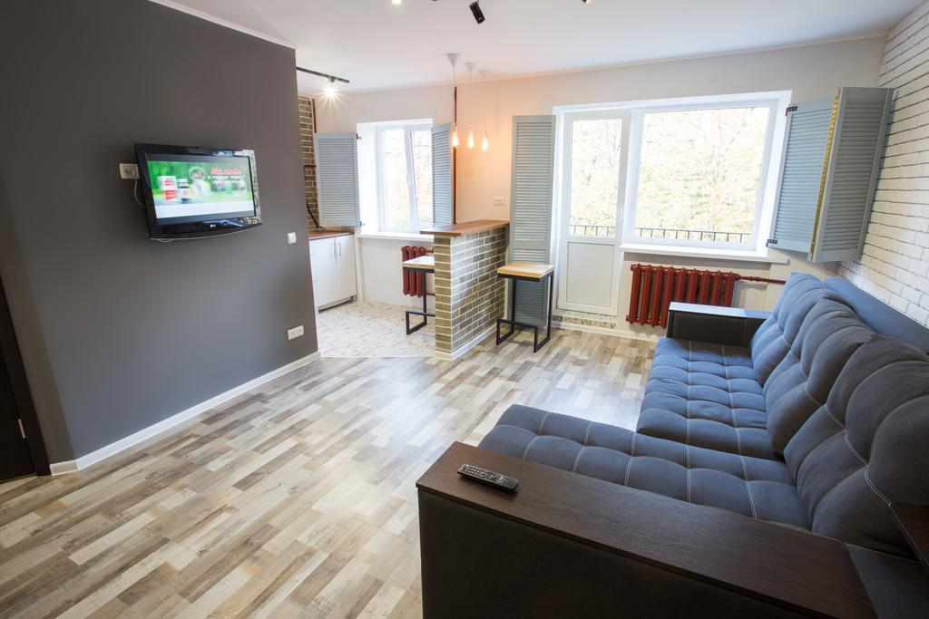 Loft Apartment Near Botanical Garden Kharkiv Eksteriør bilde