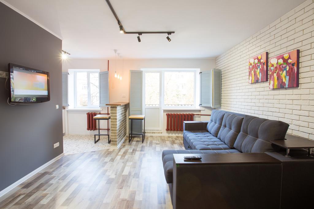 Loft Apartment Near Botanical Garden Kharkiv Eksteriør bilde